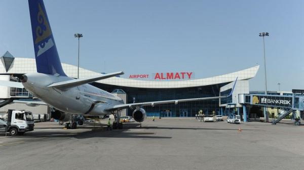 Казахстан с 17 августа планирует возобновить авиасообщение с Россией